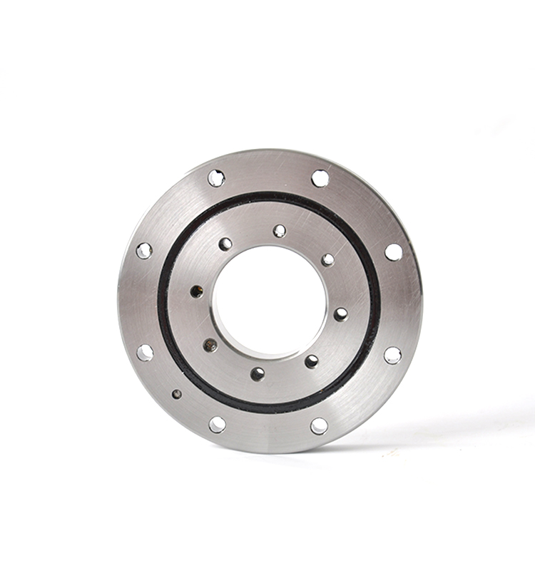 機器人加工機床主軸的過程，看著就賞心悅目